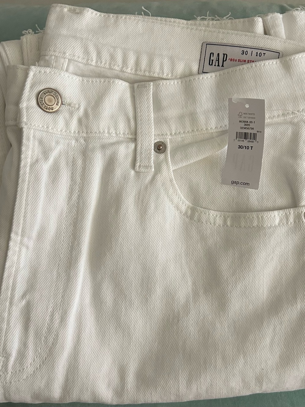 NWT GAP Slim Fit White Jeans